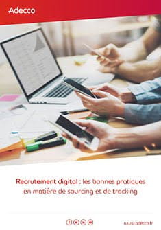 Couverture du livre blanc intitulé “Recrutement digital : les bonnes pratiques en matière de sourcing et de tracking”